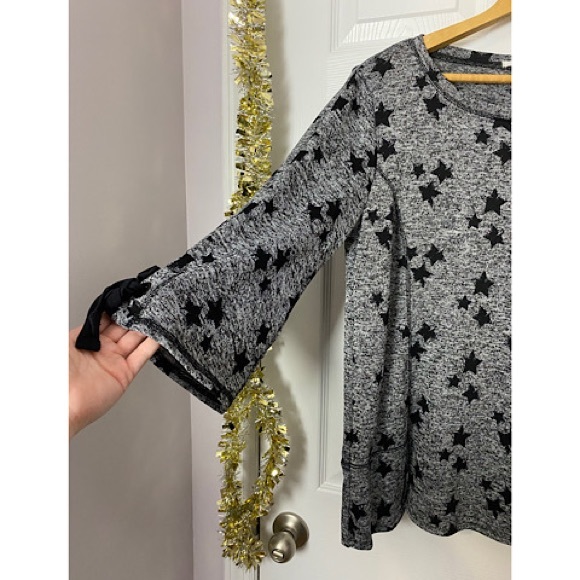 Ava James Pull Over Sweater - Picture 5 of 8